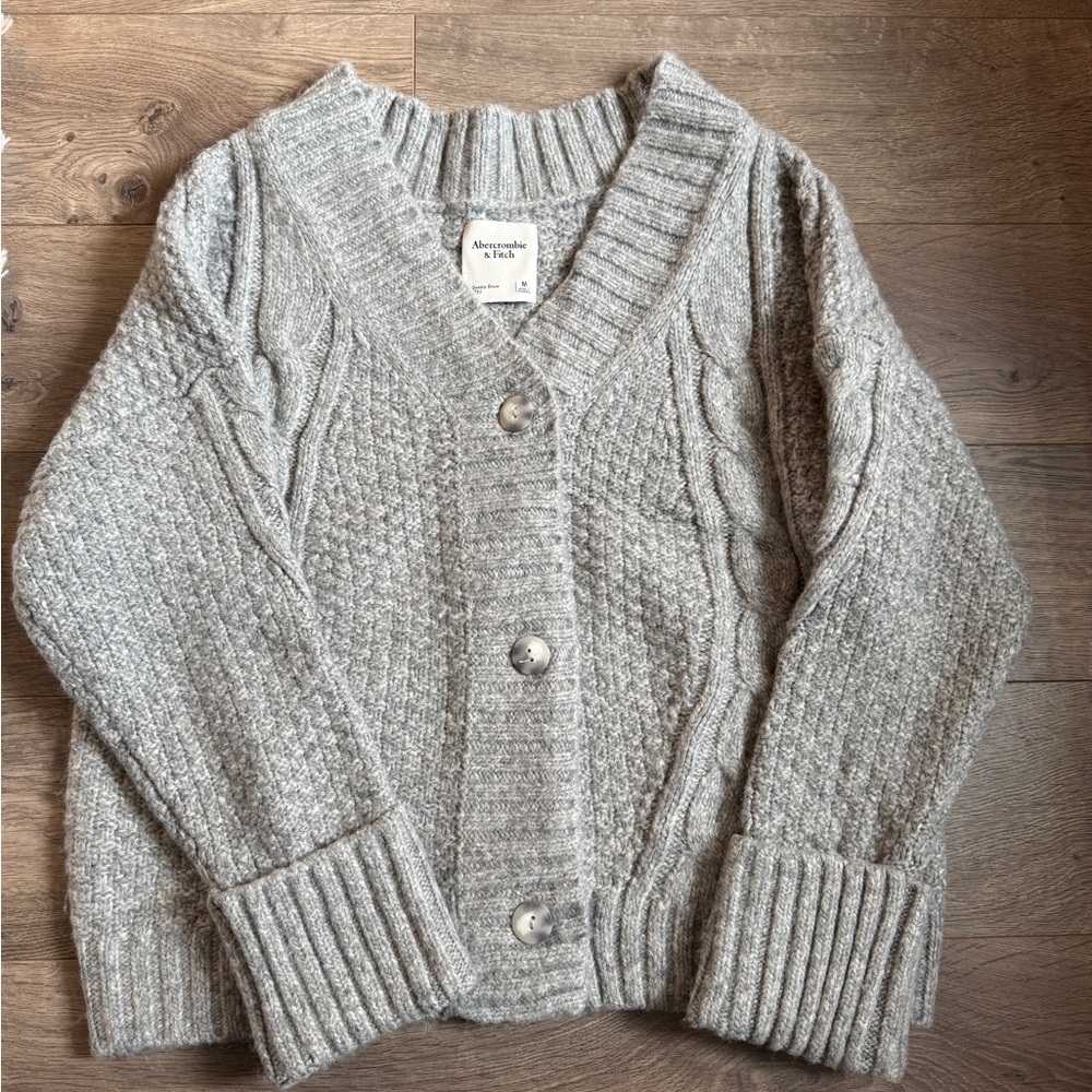 Abercrombie & Fitch Cardigan